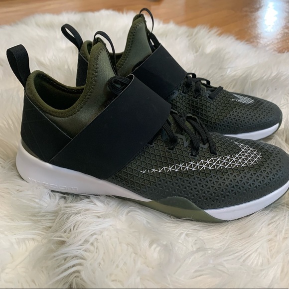 Nike Shoes - Nike Air Zoom Strong Shoes - Size 8